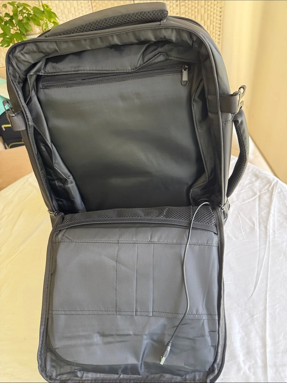 Expendable and Convertible Travel Backpack/Messenger Bag with USB port